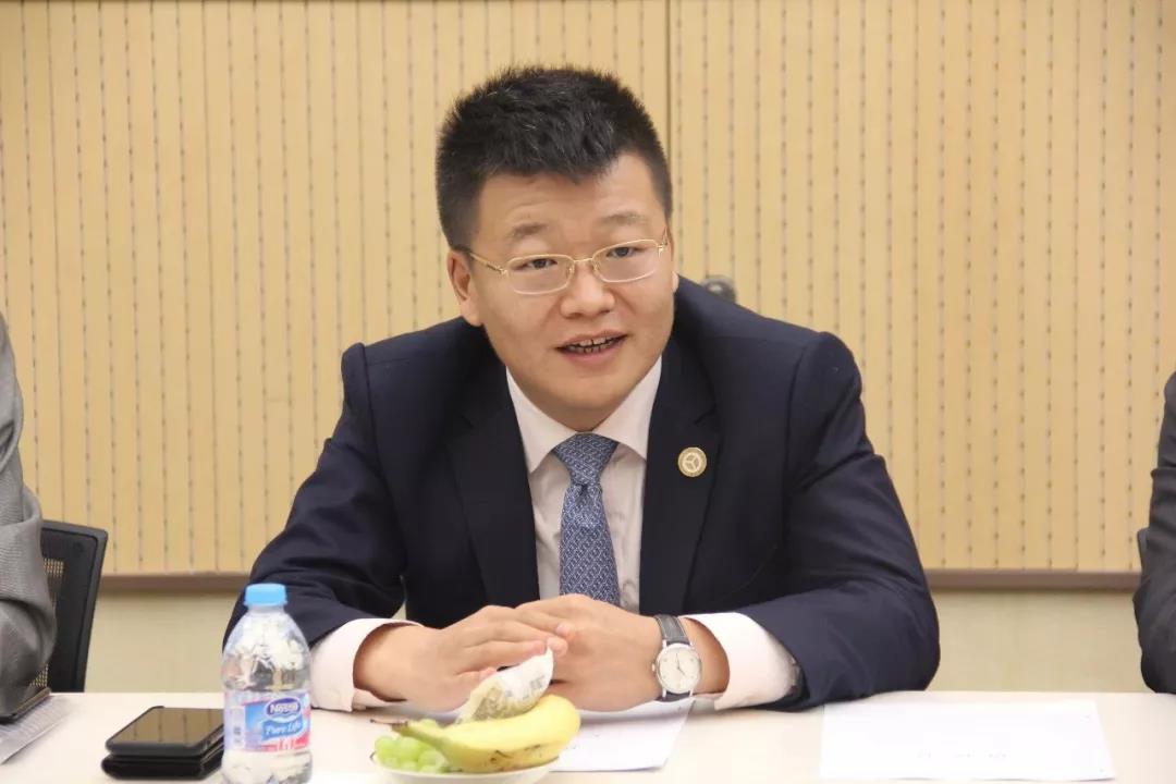 王英简介 20180914145025_0883.jpg