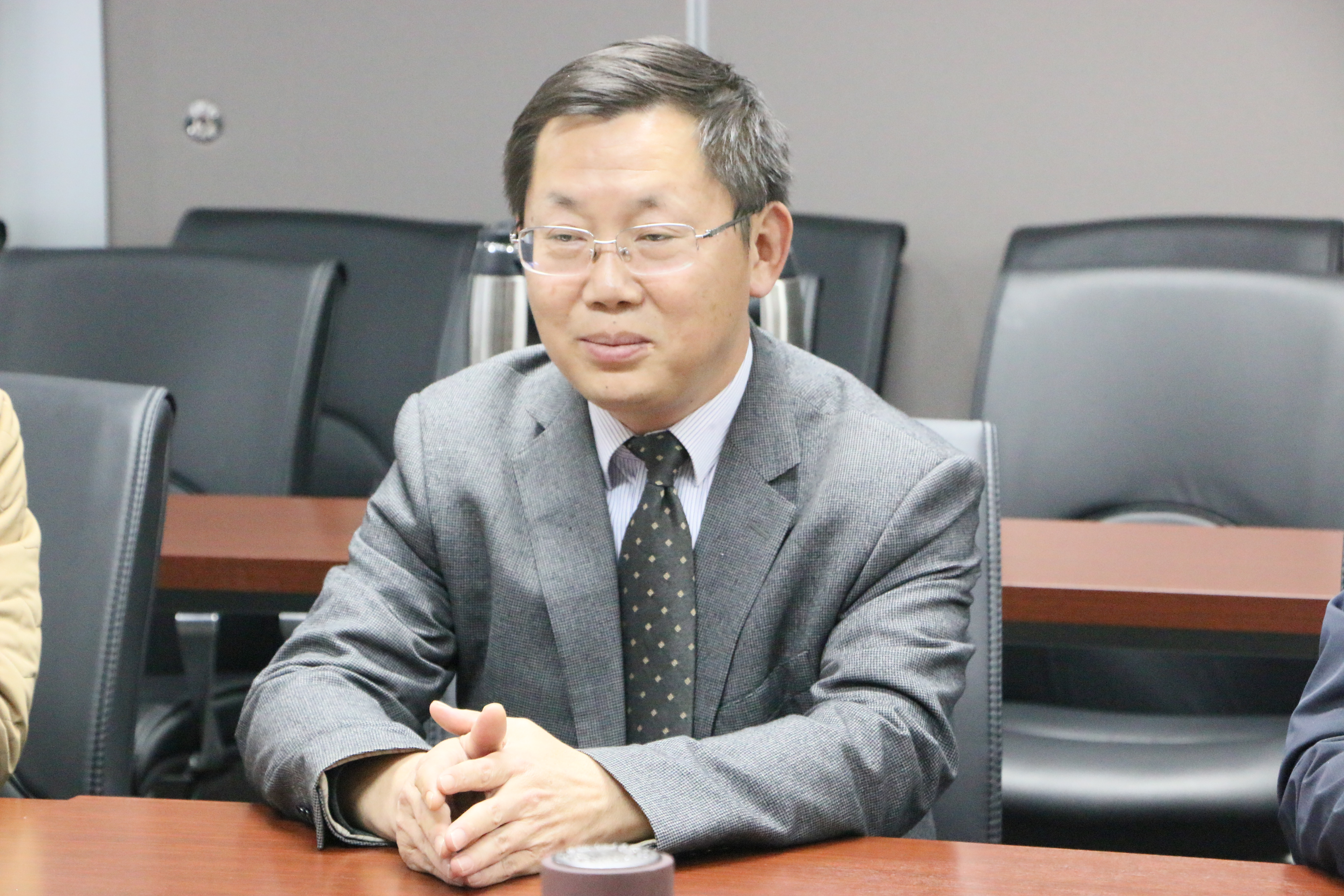 图为盈科全球合伙人,盈科合肥管委会执行主任王汉波律师